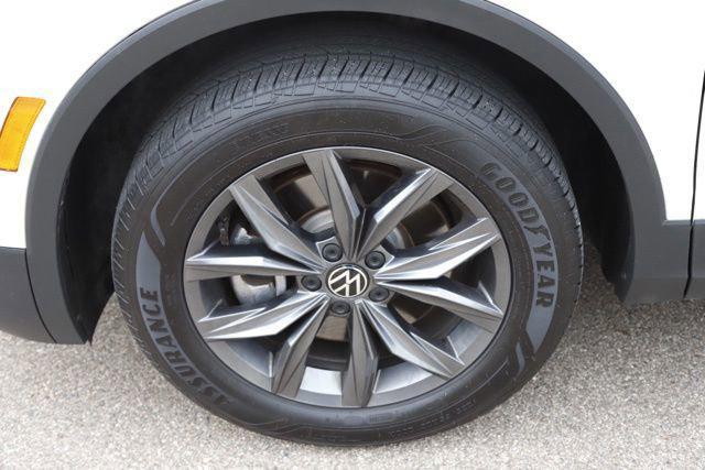 2023 Volkswagen Tiguan 2.0T SE