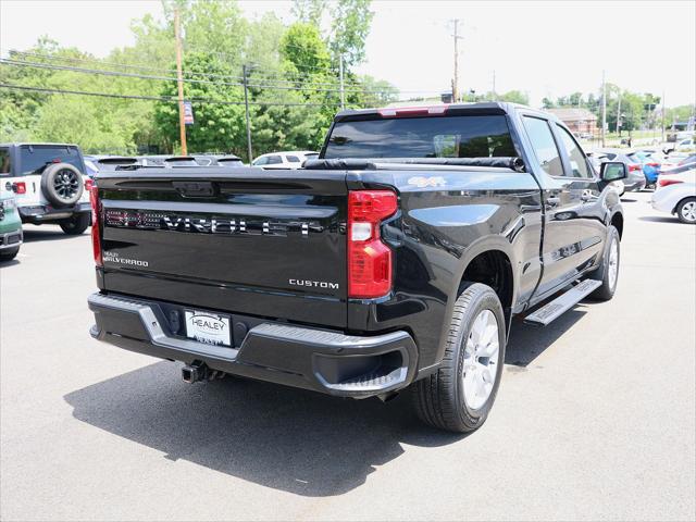 2023 Chevrolet Silverado 1500 4WD Crew Cab Standard Bed Custom