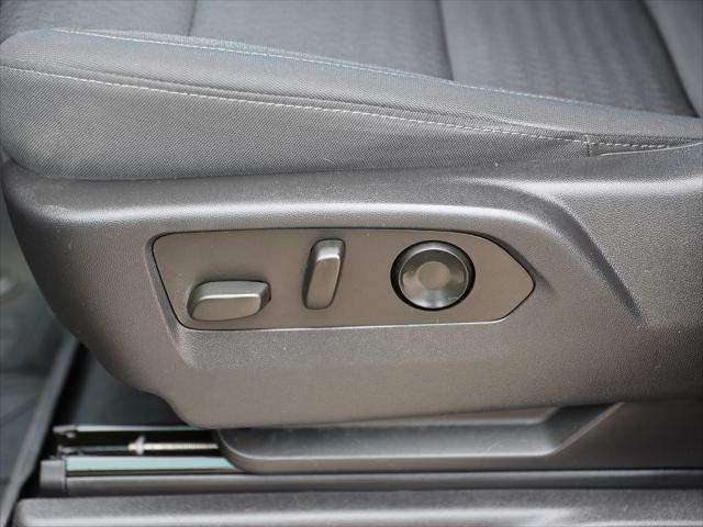 2023 Chevrolet Silverado 1500 4WD Crew Cab Standard Bed Custom