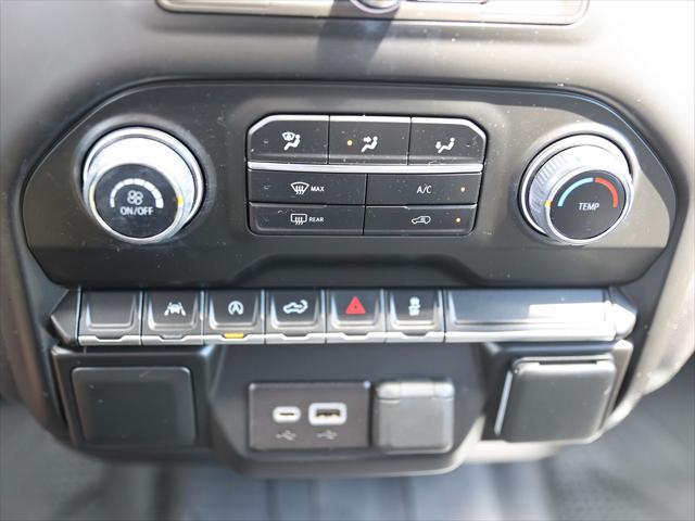 2023 Chevrolet Silverado 1500 4WD Crew Cab Standard Bed Custom
