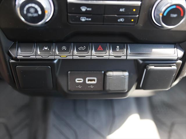 2023 Chevrolet Silverado 1500 4WD Crew Cab Standard Bed Custom