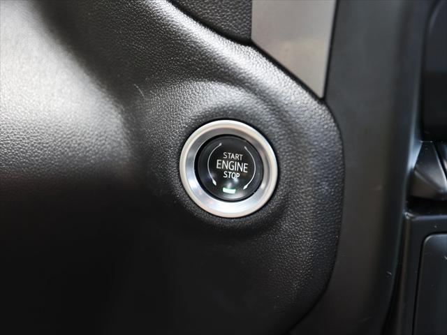 2023 Chevrolet Silverado 1500 4WD Crew Cab Standard Bed Custom