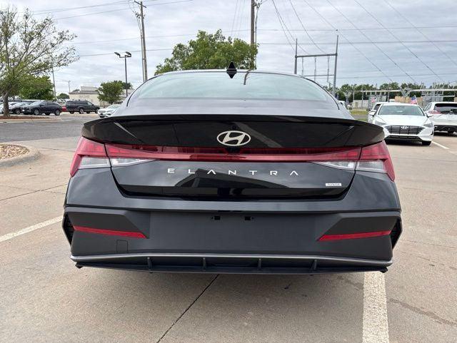 2025 Hyundai Elantra Hybrid SEL Sport