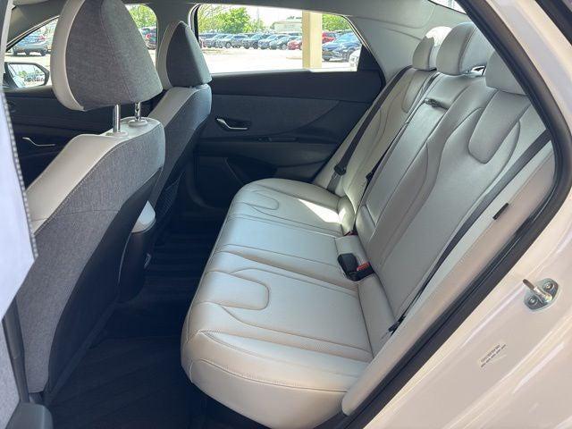 2025 Hyundai Elantra Hybrid Limited