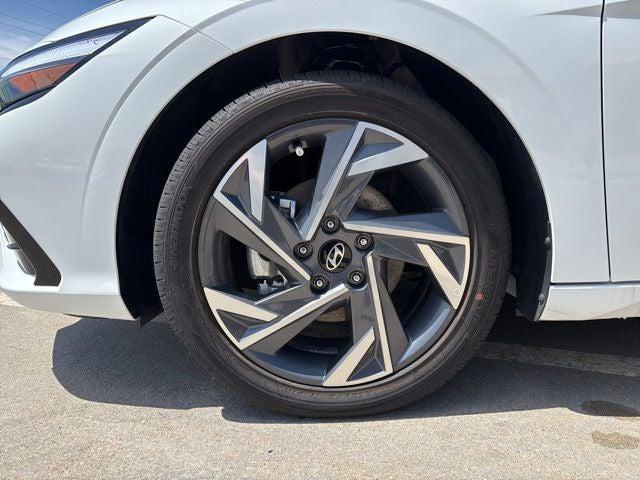 2025 Hyundai Elantra Hybrid Limited