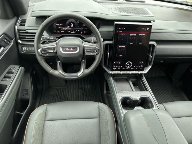 2025 GMC Acadia AWD AT4
