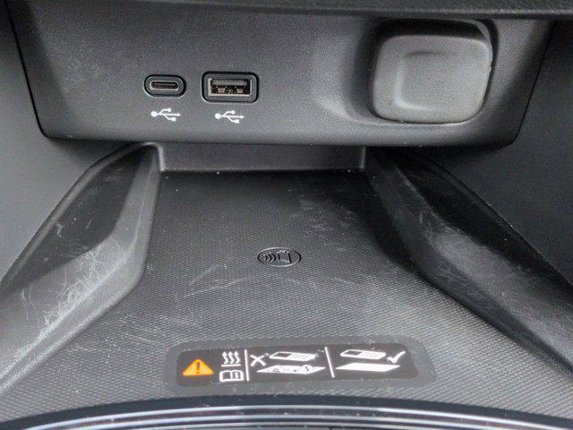 2024 Buick NV Sport Touring FWD