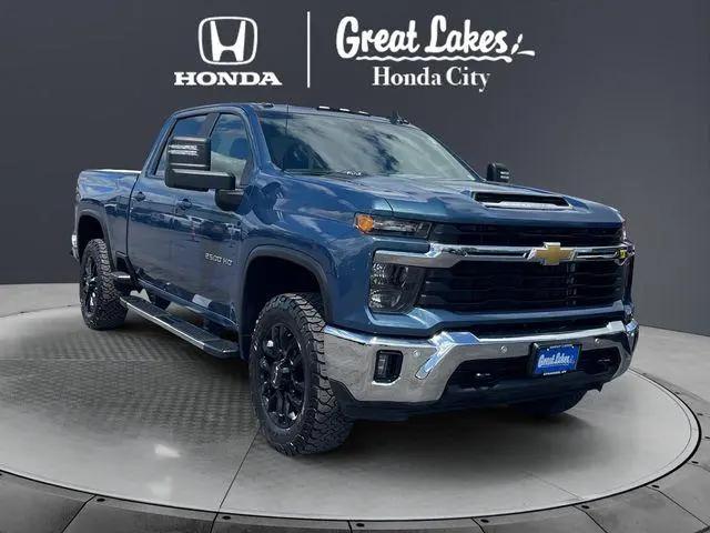 2025 Chevrolet Silverado 2500HD 4WD Crew Cab Standard Bed LT for sale in Liverpool, NY