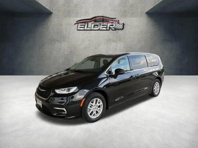 2023 Chrysler Pacifica Touring L for sale in Cedar Park, TX
