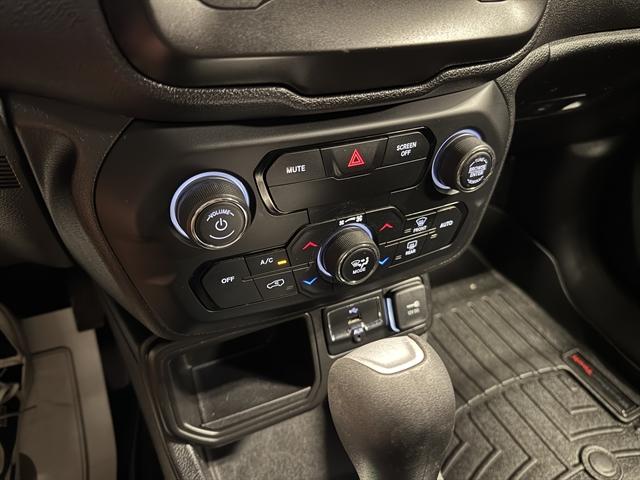 2019 Jeep Renegade Altitude FWD