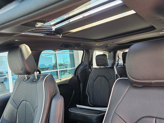 2027 Chrysler Pacifica Limited