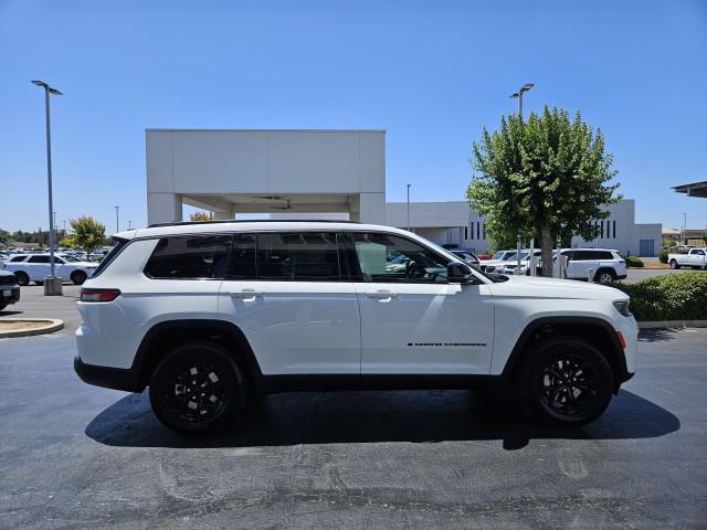 2026 Jeep Grand Cherokee L Altitude 4x4