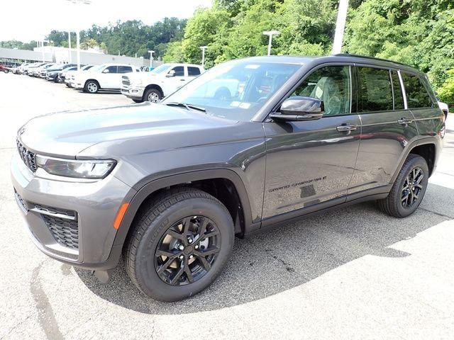 2026 Jeep Grand Cherokee GRAND CHEROKEE LAREDO ALTITUDE 4X4 2026 Jeep Grand Cherokee GRAND CHEROKEE LAREDO ALTITUDE 4X4