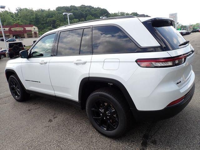 2026 Jeep Grand Cherokee GRAND CHEROKEE LAREDO ALTITUDE 4X4 2026 Jeep Grand Cherokee GRAND CHEROKEE LAREDO ALTITUDE 4X4