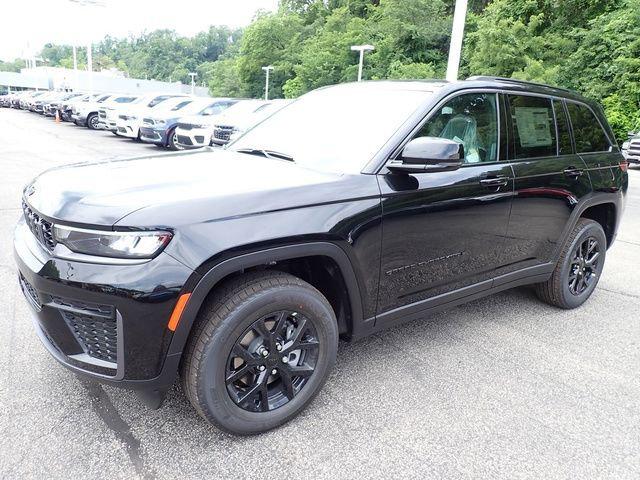 2026 Jeep Grand Cherokee GRAND CHEROKEE LAREDO ALTITUDE 4X4 2026 Jeep Grand Cherokee GRAND CHEROKEE LAREDO ALTITUDE 4X4