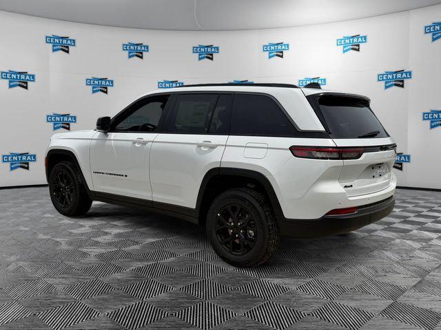 2026 Jeep Grand Cherokee GRAND CHEROKEE LAREDO ALTITUDE 4X4 2026 Jeep Grand Cherokee GRAND CHEROKEE LAREDO ALTITUDE 4X4