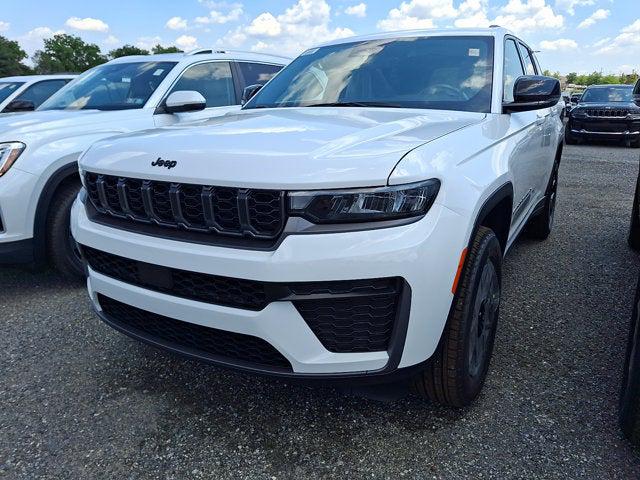 2026 Jeep Grand Cherokee GRAND CHEROKEE LAREDO ALTITUDE 4X4 2026 Jeep Grand Cherokee GRAND CHEROKEE LAREDO ALTITUDE 4X4