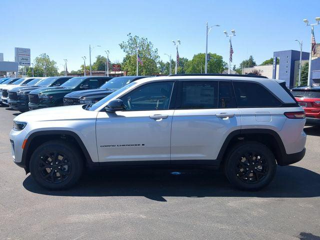 2026 Jeep Grand Cherokee GRAND CHEROKEE LAREDO ALTITUDE 4X4 2026 Jeep Grand Cherokee GRAND CHEROKEE LAREDO ALTITUDE 4X4