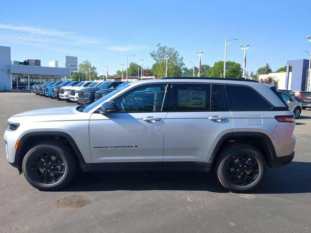 2026 Jeep Grand Cherokee GRAND CHEROKEE LAREDO ALTITUDE 4X4 2026 Jeep Grand Cherokee GRAND CHEROKEE LAREDO ALTITUDE 4X4