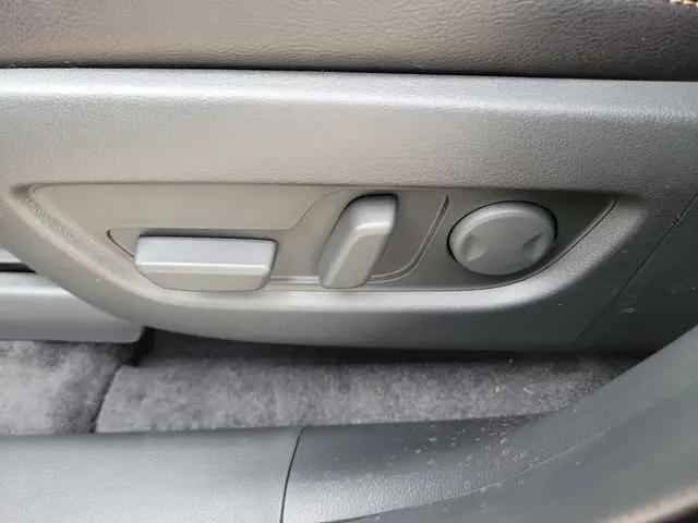 2026 Mazda X-90 3.3 Turbo Select