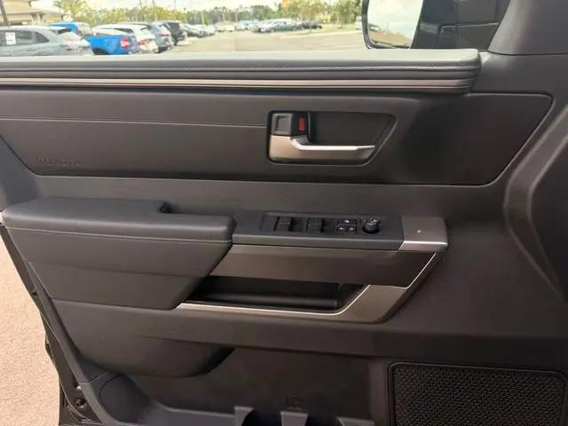 2025 Toyota Sequoia SR5