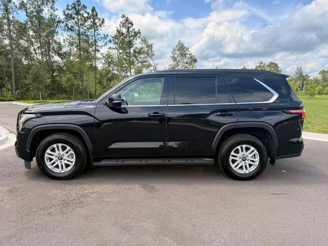 2025 Toyota Sequoia SR5