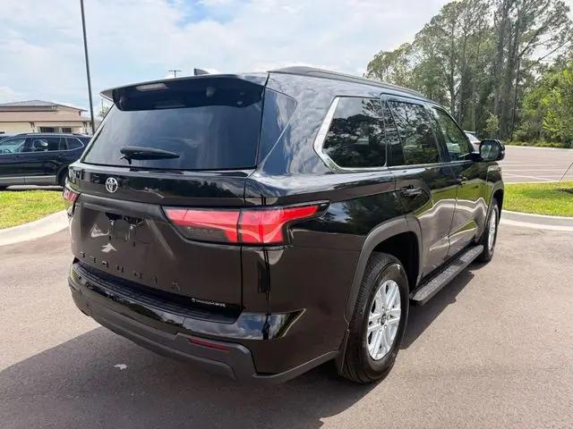 2025 Toyota Sequoia SR5