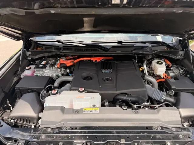 2025 Toyota Sequoia SR5