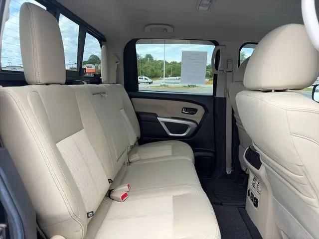 2019 Nissan Titan SV