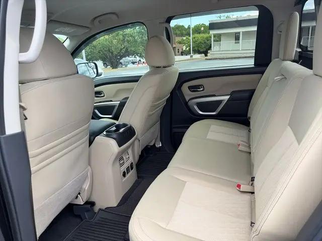 2019 Nissan Titan SV