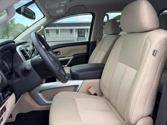 2019 Nissan Titan SV