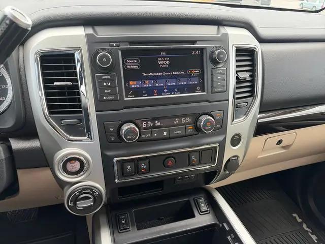 2019 Nissan Titan SV