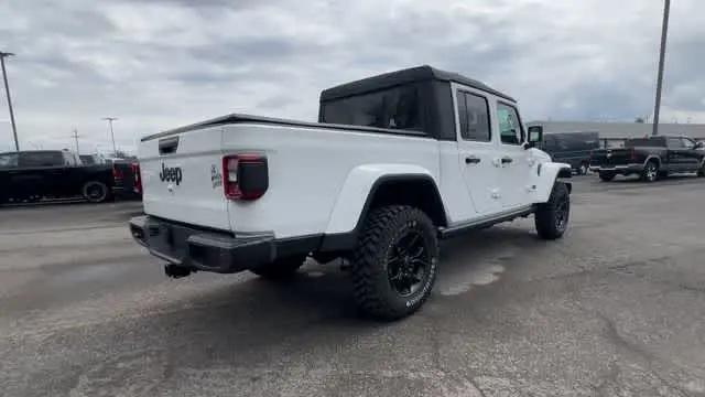 2025 Jeep Gladiator Sport