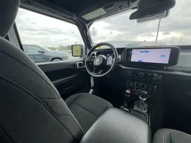 2025 Jeep Gladiator Sport