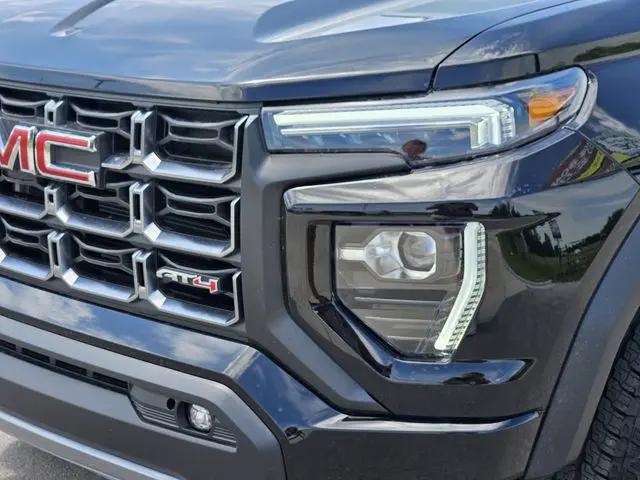 2026 GMC Canyon AT4, 4WD