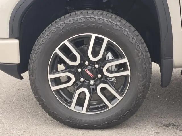 2026 GMC Sierra 1500 Crew Cab, Short Bed, AT4, 4WD