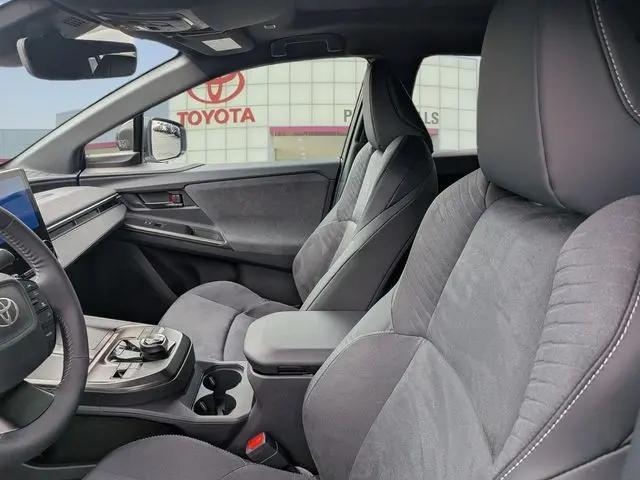 2026 Toyota C-HR XSE