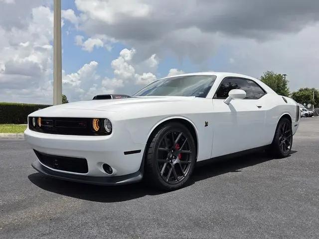 2018 Dodge Challenger 392 Hemi Scat Pack Shaker