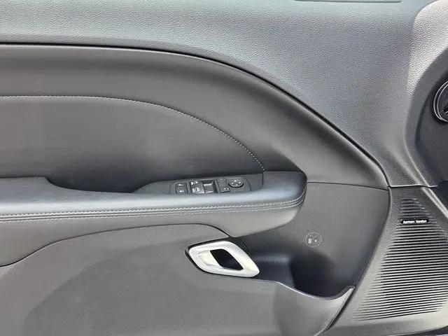 2018 Dodge Challenger 392 Hemi Scat Pack Shaker