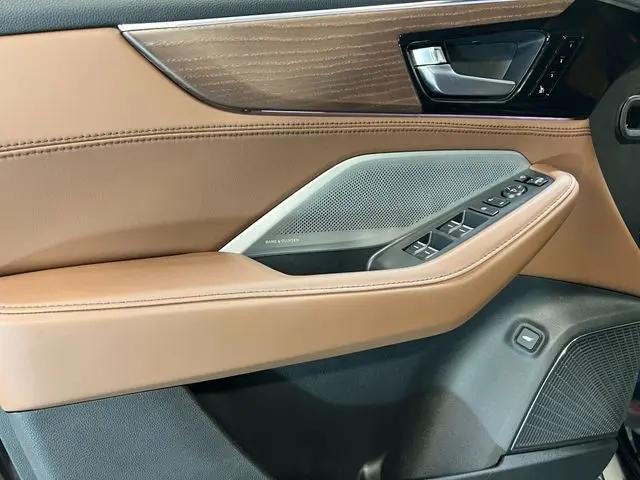 2026 Acura MDX Advance Package