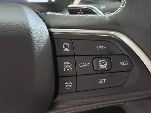 2026 Jeep Grand Cherokee Limited Reserve