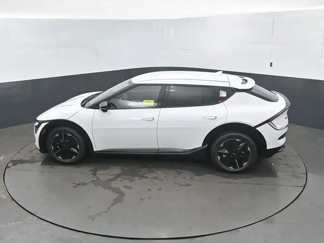 2026 Kia EV6 Wind AWD