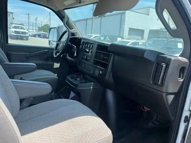 2019 Chevrolet Express Cutaway 4500 3500