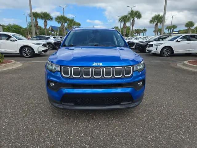 2022 Jeep Compass Latitude FWD