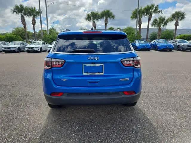 2022 Jeep Compass Latitude FWD