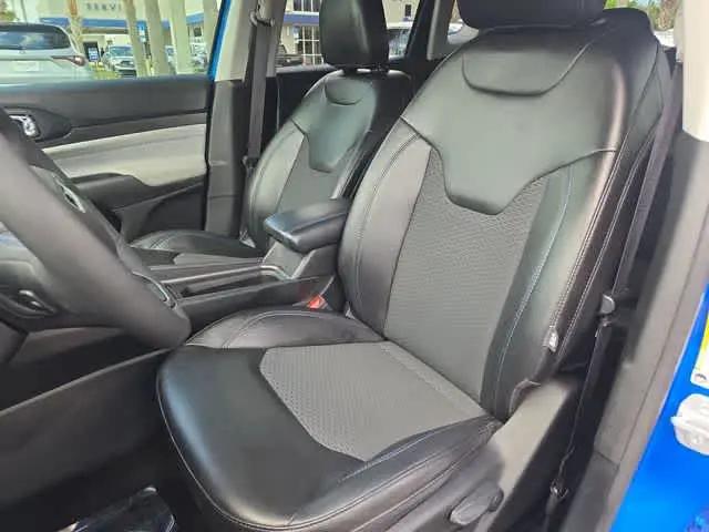 2022 Jeep Compass Latitude FWD