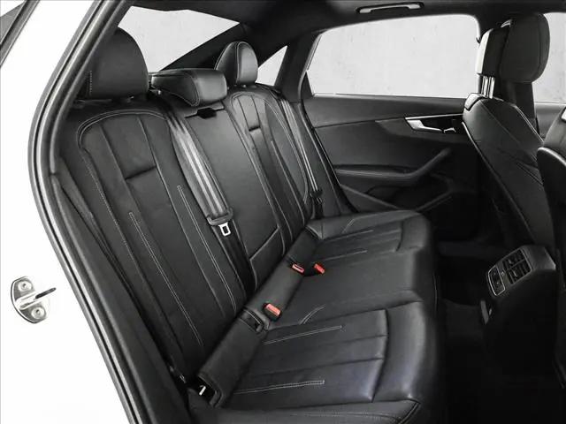 2023 Audi A4 Premium Plus 45 TFSI S line quattro S tronic