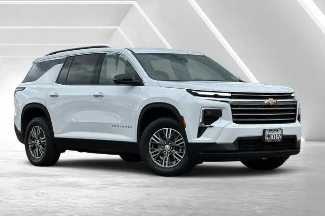 2024 Chevrolet Traverse FWD LT