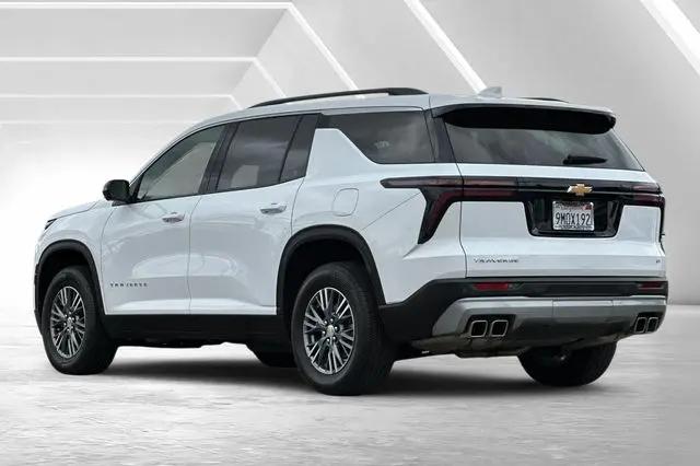 2024 Chevrolet Traverse FWD LT