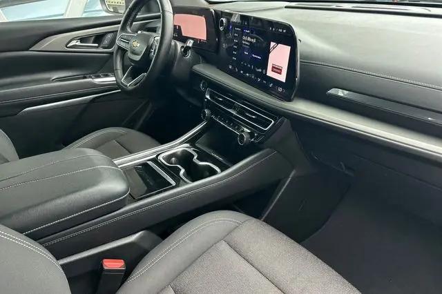 2024 Chevrolet Traverse FWD LT